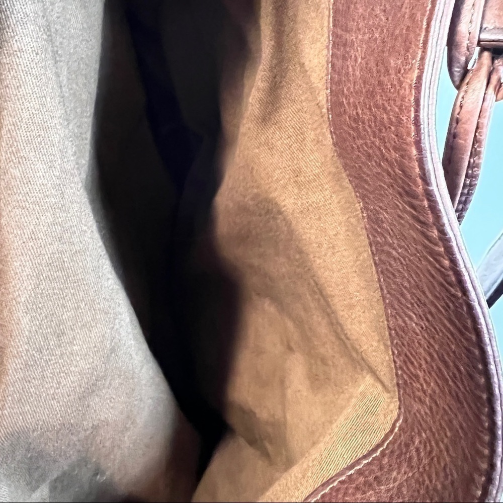 CALVIN KLEIN Shoulder bag with clasp closure. Brown pebble leather. Key fob - Picture 10 of 11